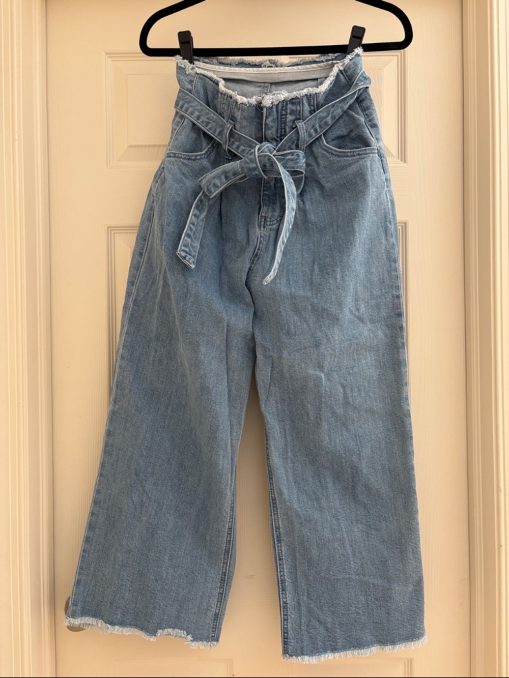 Vintage Design Lab Light Blue Paperbag-Waist Wide-Leg Jeans with Tie Belt